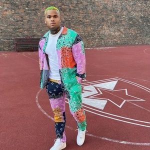 Matching shirt and pants from 90 day fiance!